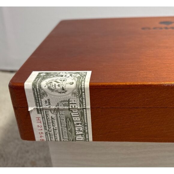 Cohiba Espléndidos Cigar Wooden Box With Cuban Seal & Latch Closure - Picture 2 of 8